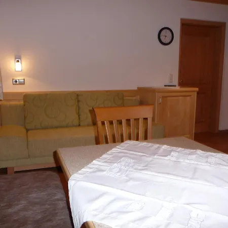Apartmenthaus Gutwenger Innervillgraten Exterior photo